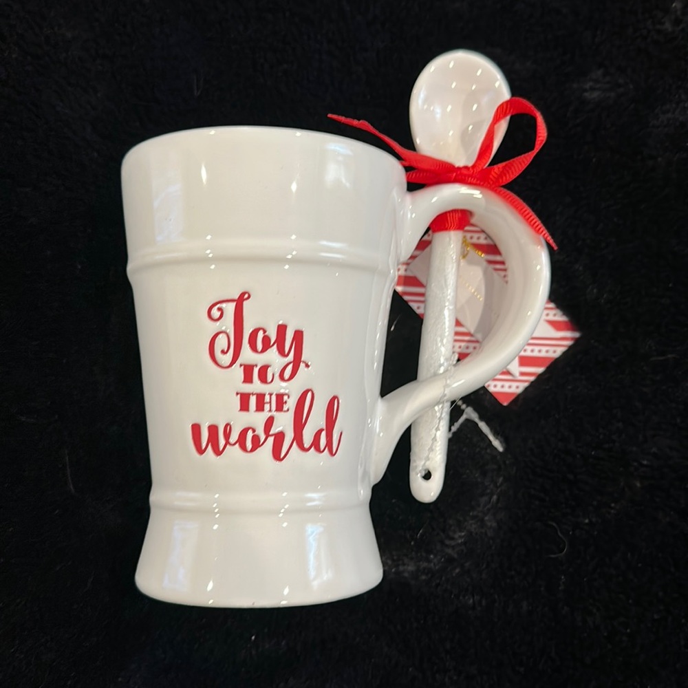 Brand new Christmas  “Joy to the world “Mug & spoon